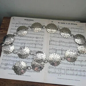 Silver Floral Link Belt